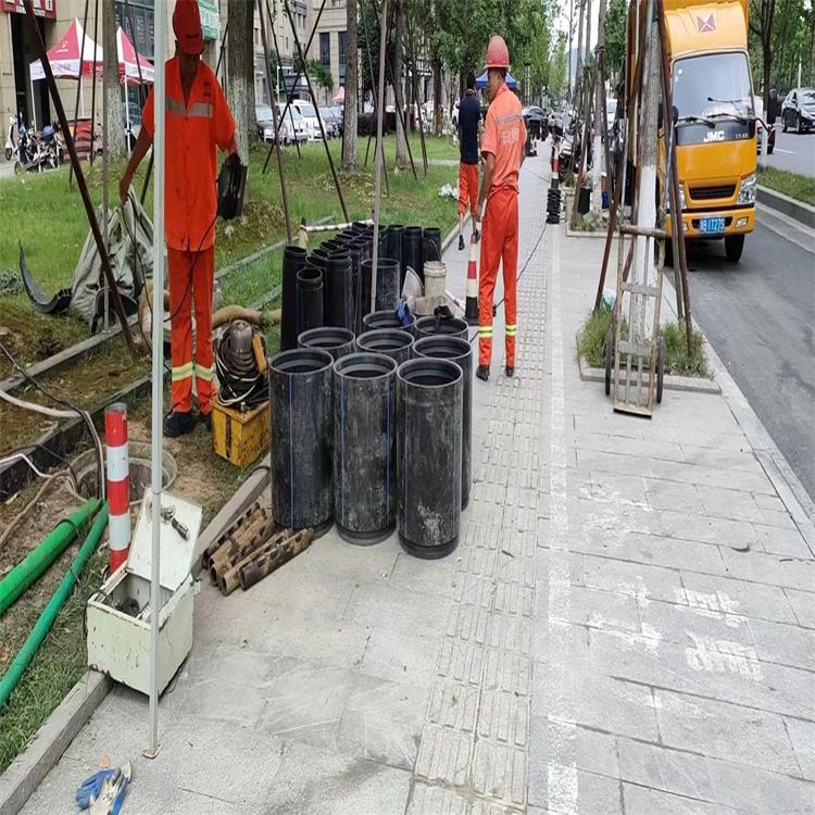 榆树管道短管置换修复